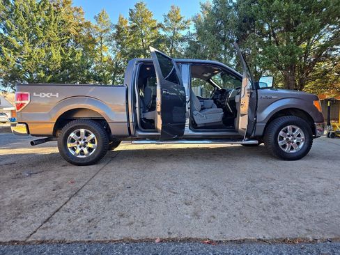 Used 2013 Ford F150 XLT w/ Luxury Equipment Group image 3