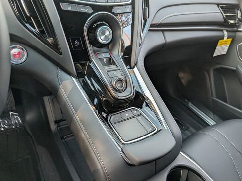New 2026 Acura RDX SH-AWD image 11