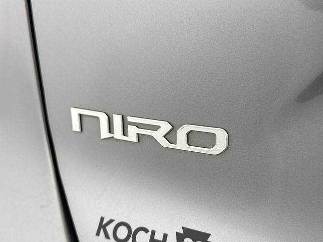 Used 2023 Kia Niro LX FWD image 47