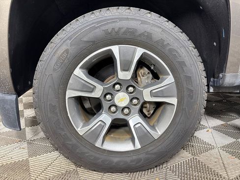 Used 2016 Chevrolet Colorado Z71 RWD image 13