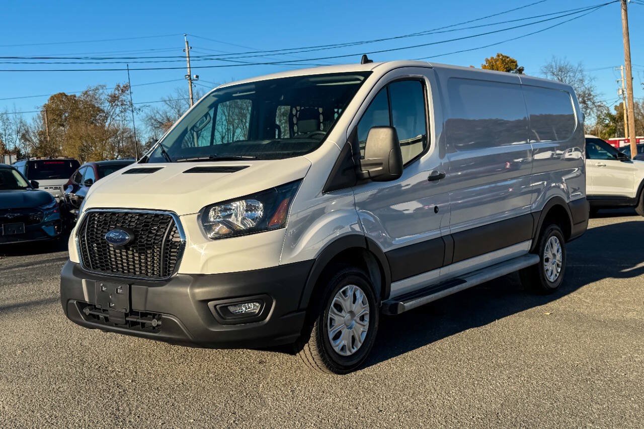 Used 2025 Ford Transit 250 Low Roof w/ Exterior Upgrade Package RWD image 7