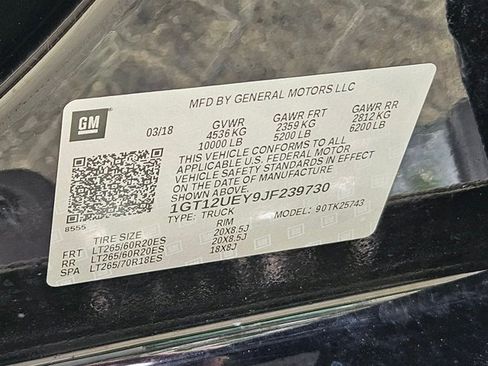 Used 2018 GMC Sierra 2500 Denali w/ Duramax Plus Package AWD/4WD image 25