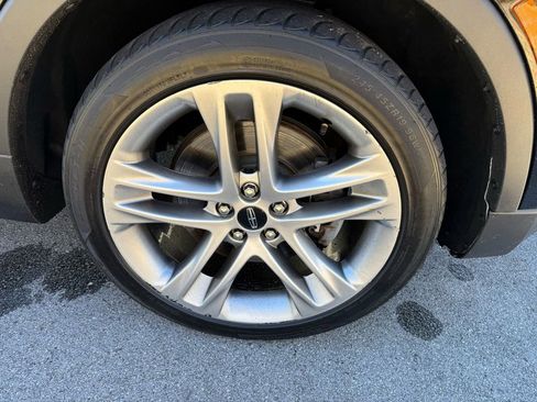 Used 2018 Lincoln MKC Reserve w/ Lincoln MKC Climate Package image 13