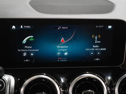 Certified 2021 Mercedes-Benz GLB 250 4MATIC image 25