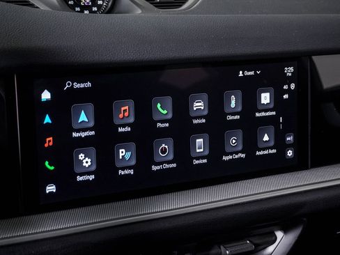 Used 2025 Porsche Cayenne Coupe image 22