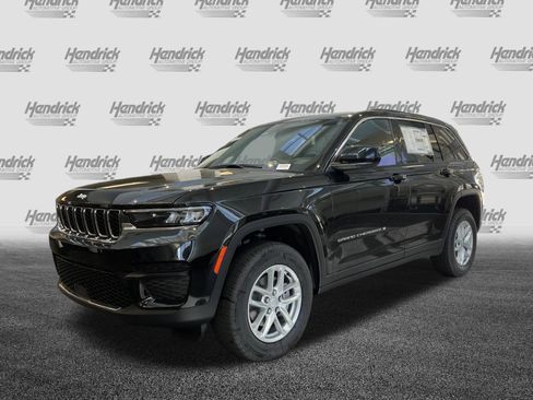 Used 2025 Jeep Grand Cherokee Laredo X w/ Luxury Tech Group I AWD/4WD image 6
