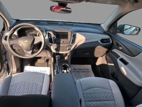Used 2024 Chevrolet Equinox LT image 3