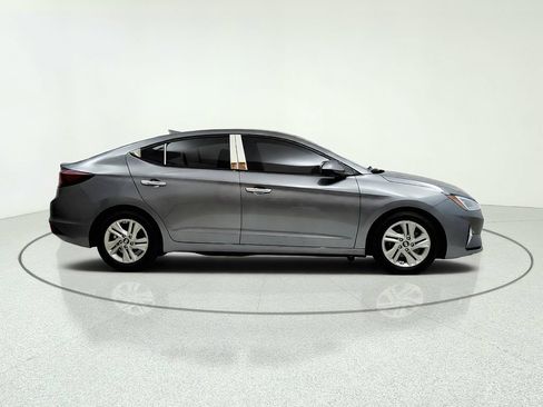 Used 2019 Hyundai Elantra Value Edition FWD image 7