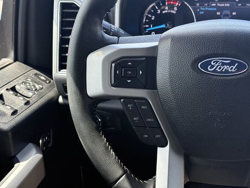 Used 2019 Ford F250 Lariat w/ Lariat Ultimate Package AWD/4WD image 24