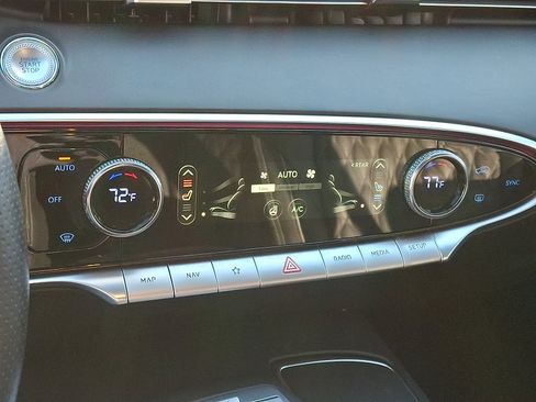 Used 2022 Genesis GV70 3.5T Sport w/ Sport Advanced Package image 23