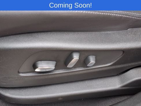 Used 2025 Cadillac XT5 Premium Luxury AWD/4WD image 17