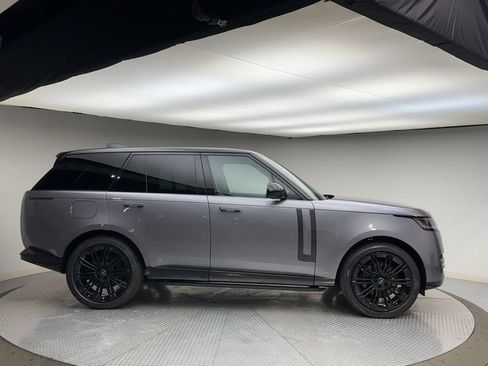 Certified 2025 Land Rover Range Rover Autobiography AWD/4WD image 9