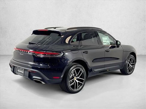 Used 2026 Porsche Macan AWD/4WD image 9