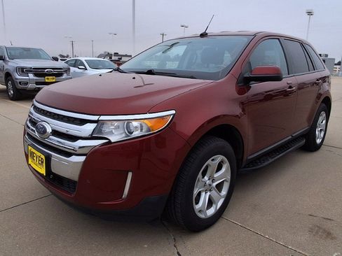 Used 2014 Ford Edge SEL w/ Equipment Group 205A image 4