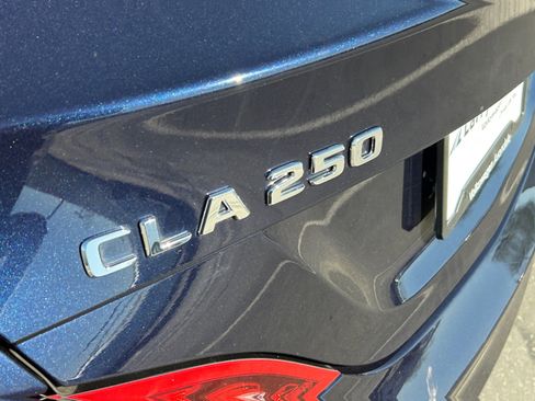 Used 2018 Mercedes-Benz CLA 250 image 22