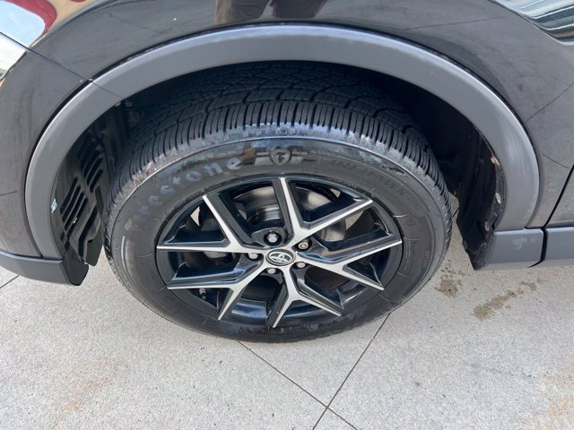 Used 2018 Toyota RAV4 SE w/ Power Extra Value Package AWD/4WD image 10