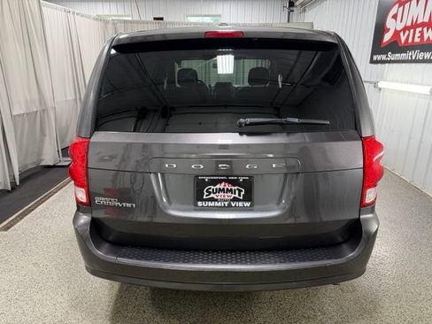 Used 2016 Dodge Grand Caravan SE FWD image 5