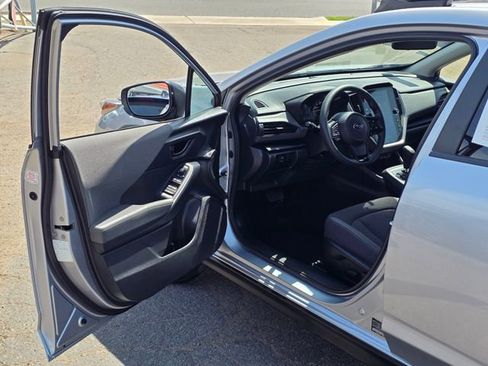 Used 2025 Subaru Crosstrek 2.0i Premium image 41