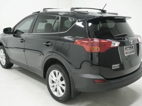 Used 2013 Toyota RAV4 Limited FWD image 6