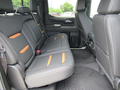 New 2026 GMC Sierra 1500 AT4 w/ AT4 Premium Package AWD/4WD image 37