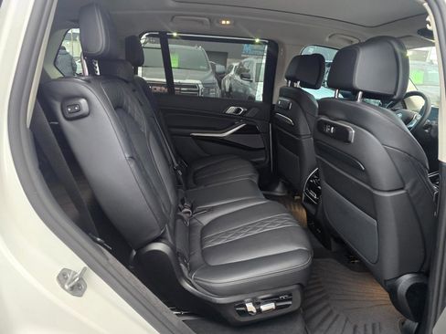 Used 2026 BMW X7 xDrive40i image 17