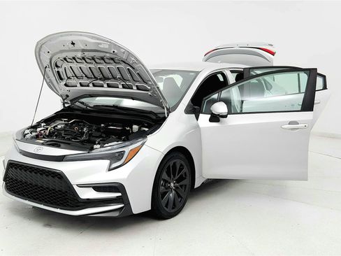 Used 2023 Toyota Corolla SE FWD image 9