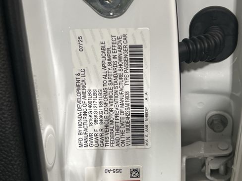 Used 2025 Acura Integra FWD image 38