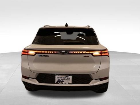 New 2026 Chevrolet Equinox EV RS image 4