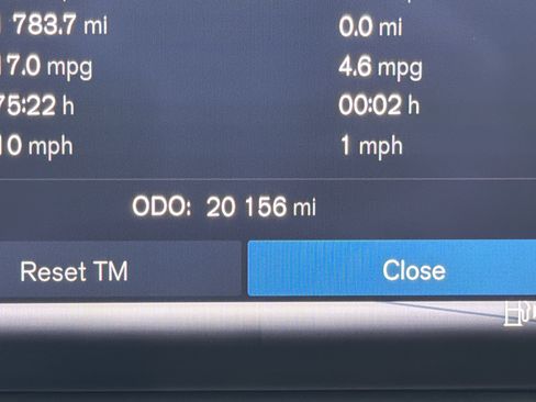 Certified 2025 Volvo V60 B5 Cross Country Plus AWD/4WD image 22