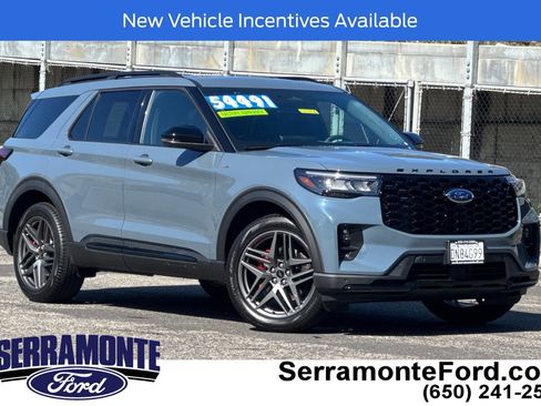 Used 2026 Ford Explorer ST-Line w/ ST-Line Street Pack AWD/4WD image 1