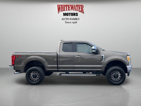 Used 2017 Ford F350 XLT AWD/4WD image 6