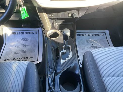 Used 2015 Toyota RAV4 XLE image 22