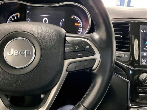Used 2021 Jeep Grand Cherokee Limited AWD/4WD image 24