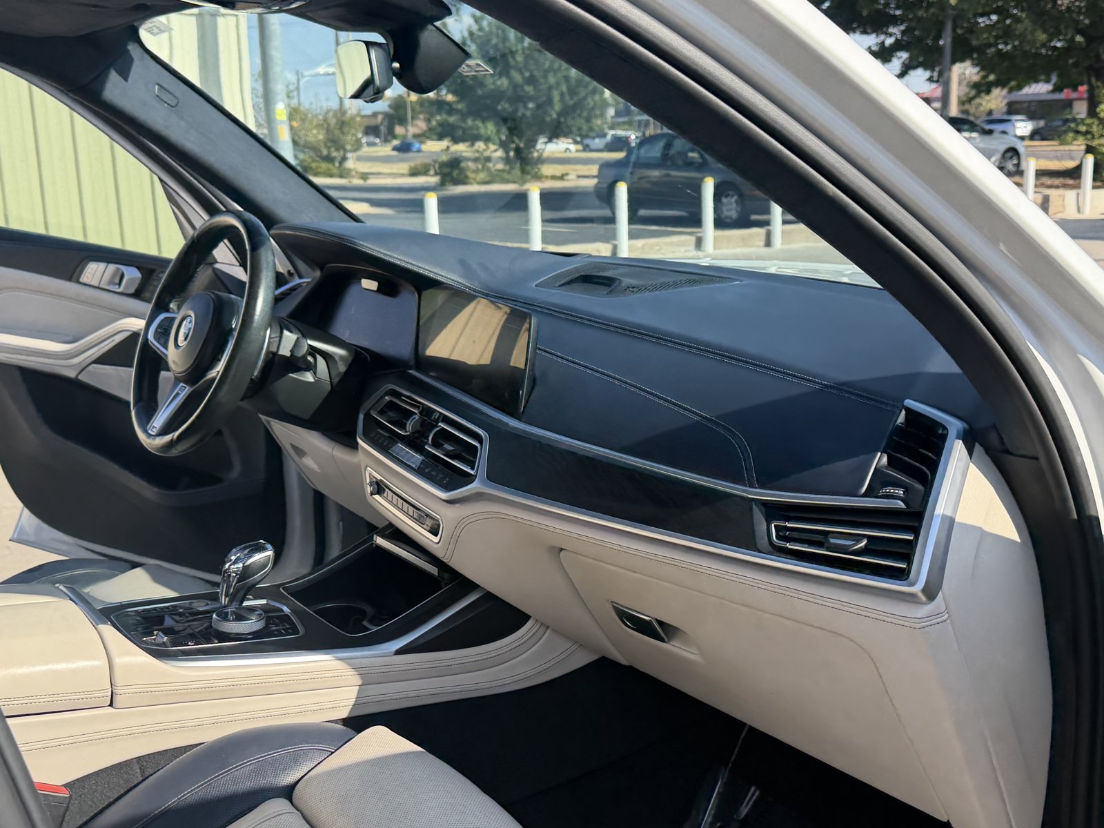 Used 2019 BMW X7 xDrive50i w/ Dynamic Handling Package AWD/4WD image 40