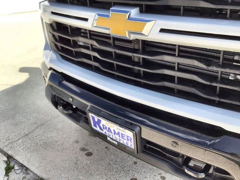 Used 2025 Chevrolet Silverado 2500 Custom w/ Custom Value Package image 32