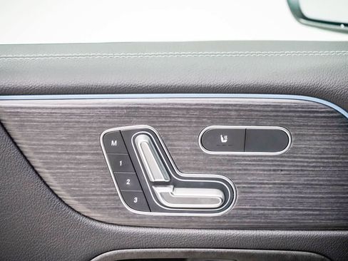 Used 2026 Mercedes-Benz GLB 250 image 20