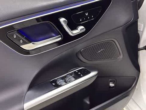 Certified 2026 Mercedes-Benz C 300 4MATIC Sedan image 14