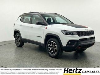 Used 2025 Jeep Compass Trailhawk video 1