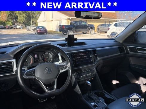 Used 2021 Volkswagen Atlas SE w/ Panoramic Sunroof Package image 14