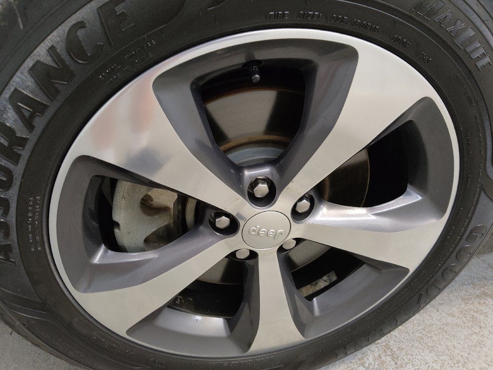 Used 2019 Jeep Cherokee Limited AWD/4WD image 31