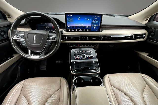 Used 2021 Lincoln Nautilus Reserve w/ Equipment Group 201A AWD/4WD image 7