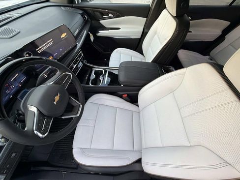 New 2026 Chevrolet Traverse High Country w/ LPO, Floor Liner Package image 9