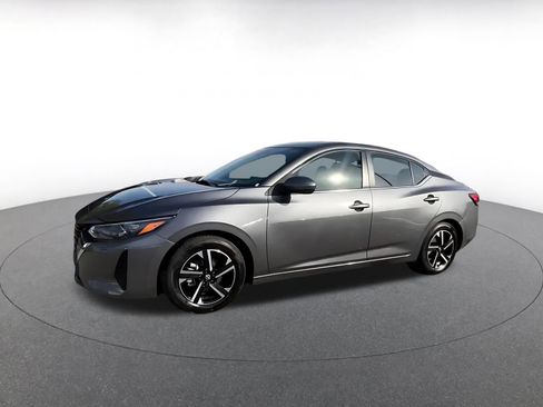 Used 2025 Nissan Sentra SV image 8