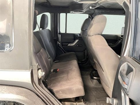 Used 2014 Jeep Wrangler Unlimited Sport w/ Connectivity Group image 12