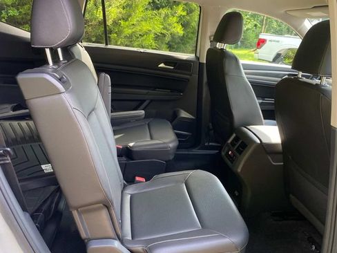Used 2021 Volkswagen Atlas SE FWD image 33