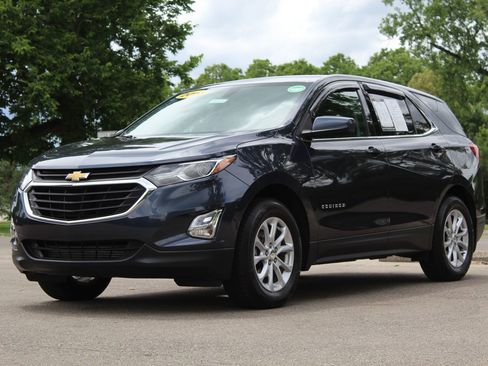 Used 2018 Chevrolet Equinox LT FWD image 3