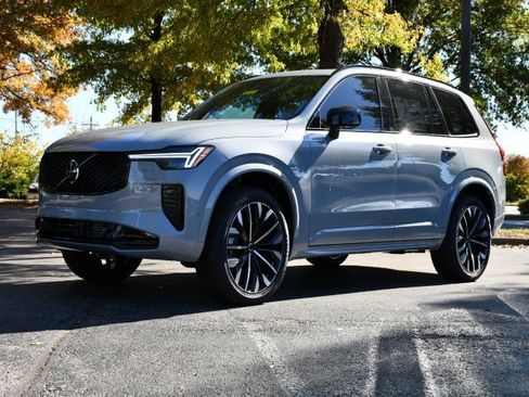 New 2026 Volvo XC90 B6 Ultra w/ Protection Package Premier image 3