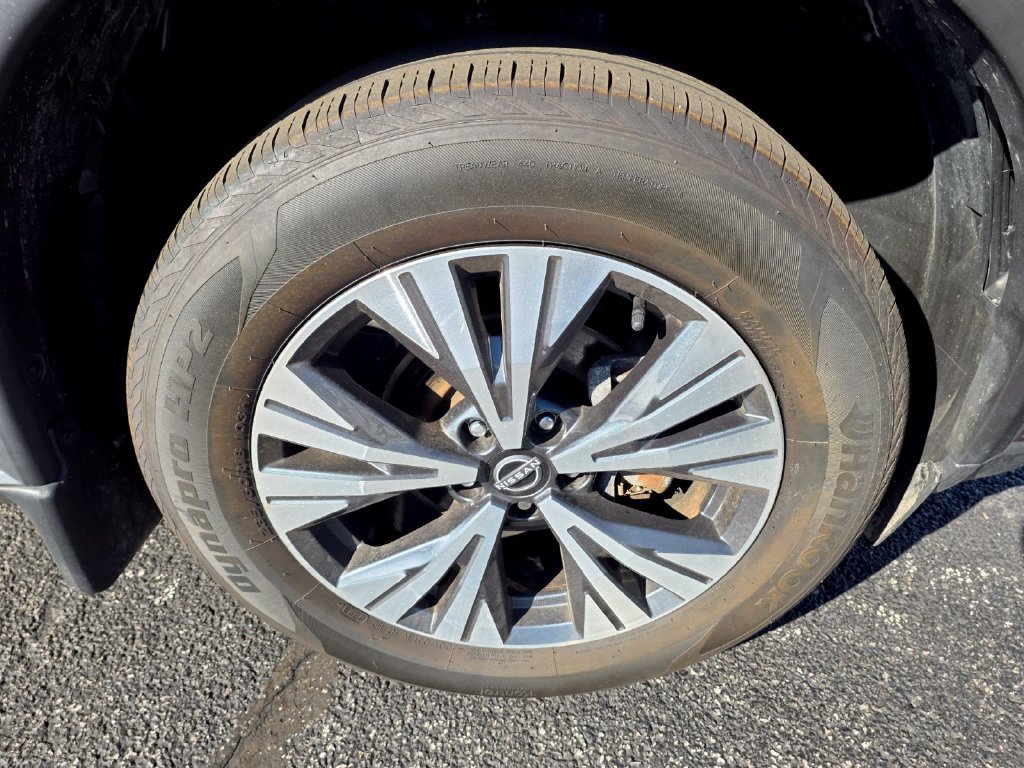 Used 2023 Nissan Rogue SV AWD/4WD image 10