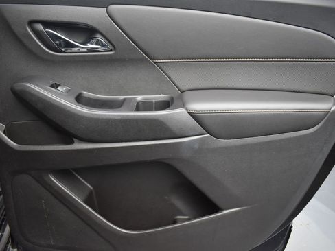 Used 2018 Chevrolet Traverse Premier w/ LPO, 'HIT The Road' Package image 30