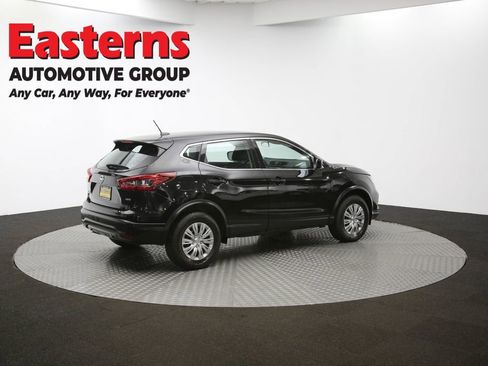 Used 2020 Nissan Rogue Sport S image 40